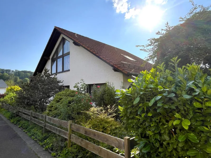 Bild1 - Haus kaufen in Müllheim - Wohntraum im Grünen mit Schwarzwald-Panorama