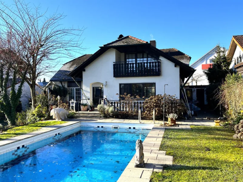 Bild1 - Haus kaufen in Freiburg im Breisgau - Mit Stil und Eleganz