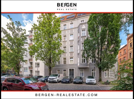 Portal (2) - Wohnung kaufen in Berlin - 1-Zimmer-Apartment mit Hofblick in Berlin-Moabit