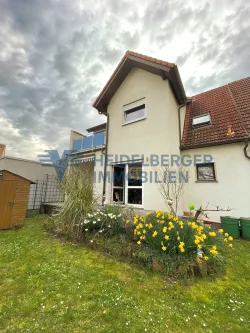 Blick vom Garten - Haus kaufen in Brühl - Doppelhaushälfte mit 4 Schlafzimmern in familienfreundlicher Lage von Brühl!