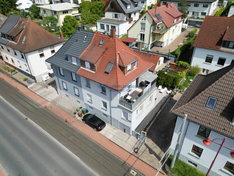 Drohnenaufnahmen - Haus kaufen in Leimen - Gepflegtes 3-Familienhaus zur Kapitalanlage in zentraler Wohnlage von Leimen.