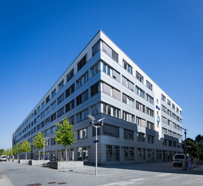 Blick vom Kugelhaus - Büro/Praxis mieten in Dresden - Direkt am Hauptbahnhof!