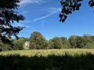 Ansicht von Süd im Sommer