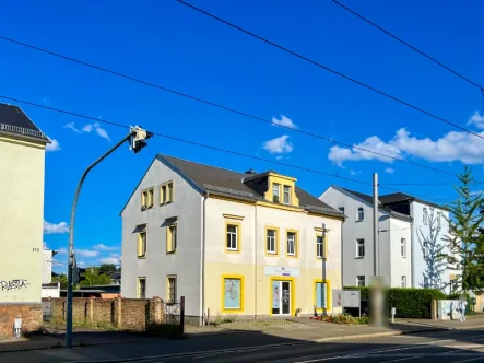 Herzlich Willkommen! - Haus kaufen in Dresden - Aus eins mach zwei!