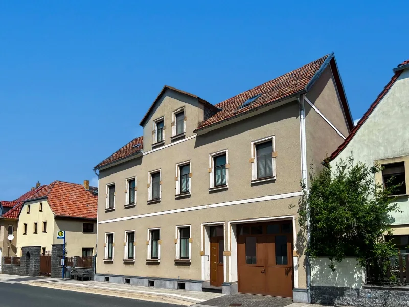 Herzlich Willkommen! - Haus kaufen in Radeburg - Aus eins mach zwei!