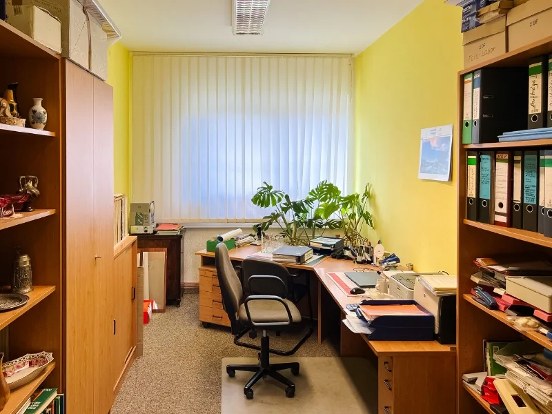 Büro 1