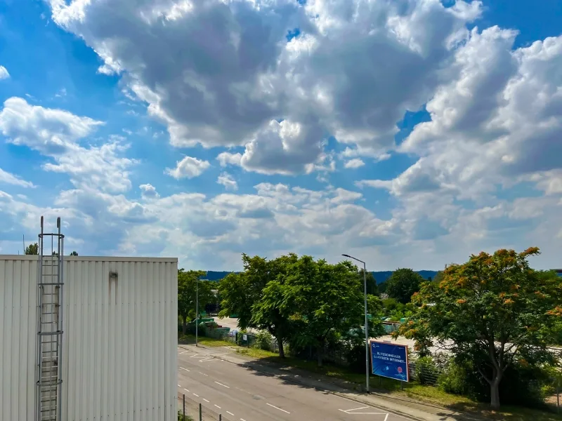 Blick vom Bürotrakt nach Nordwesten