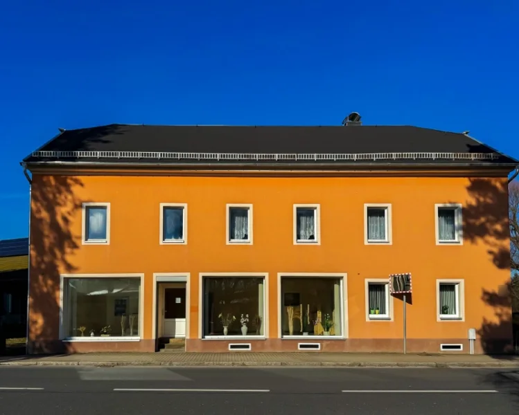 Herzlich Willkommen! - Büro/Praxis kaufen in Großharthau - Büro oder Praxis mit guter Verkehrsanbindung!