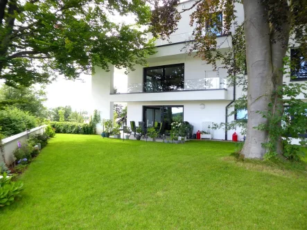 Außenansicht - Wohnung mieten in Senden - Exklusiv ausgestattete 3,5-Zimmer-Wohnung mit Balkon, Terrasse und Garten in Senden/Wullenstetten.