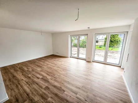 Titelbild - Wohnung mieten in Rheinstetten / Mörsch - Wohnglück im Erdgeschoss auf 81qm. Für die wunderbare Zeit zu Zweit