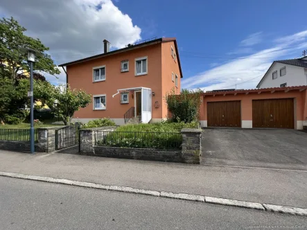  - Haus kaufen in Mössingen - Gemütliches Zuhause in beliebter Wohngegend mit großem Garten und zwei Garagen