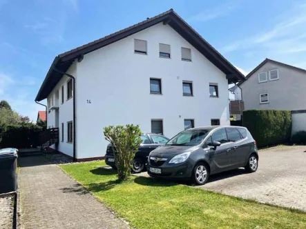 ID1048 - Wohnung kaufen in Trossingne - Zwei-Zimmer-Wohnung mit Loggia und Kfz-Stellplatz