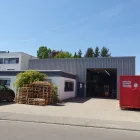 Produktions-/Lagergebäude