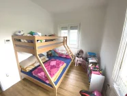 Kinderzimmer/Schlafzimmer EG