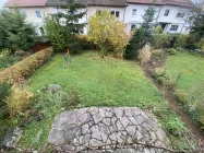 Blick vom Balkon in den Garten