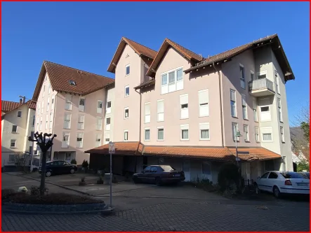 Hausansicht - Wohnung kaufen in Geislingen - Attraktive Wohnung in zentraler Lage – ideal für Kapitalanleger!