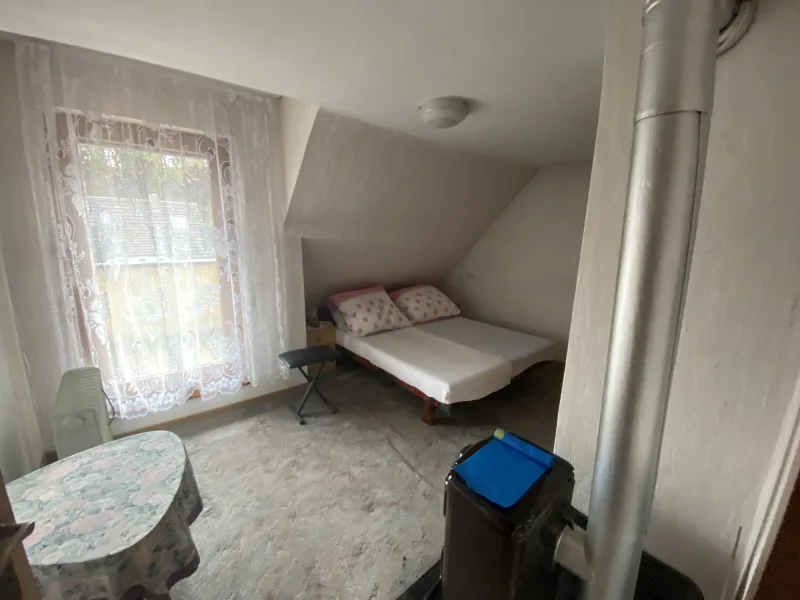 Schlafzimmer DG