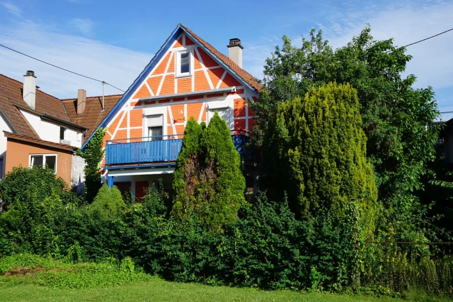 Außenansicht - Haus kaufen in Wannweil - Wohnhaus mit Werkstattanbau und großer Garage mit Nebenraum