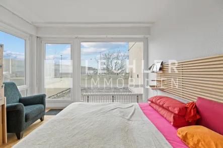 Schlafen - Wohnung mieten in Stuttgart Stuttgart-Ost - AUSSICHTSREICHE WOHNUNG AUF DER GÄNSHEIDE