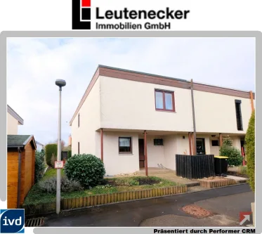 Hausansicht - Haus kaufen in Remseck - Familienparadies: Reiheneckhaus mit viel Platz zum Wachsen und Spielen