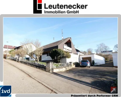 Hausansicht Süd - Haus kaufen in Remseck - 8,5 Zimmer, 258 m² Wohnfläche: Hier findet auch eine große Familie Platz
