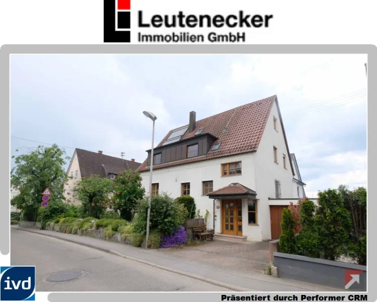 Hausansicht - Haus kaufen in Remseck - Gartenfreude und viel Platz: Ein- bis Zweifamilienhaus in Remseck-Neckarrems