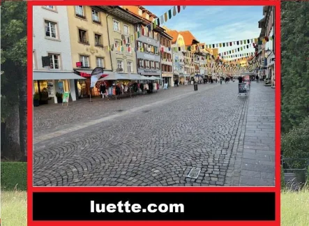 Kaiserstraße - Laden/Einzelhandel mieten in Waldshut-Tiengen - Gelegenheit: Ladenlokal in Waldshut in bester Lage, Geschäftsstraße Waldshut-Kaiserstraße, grosse Schaufensterfront, Lastenlift, Lager