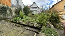 kleiner Garten mit Terrasse