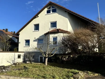 Ansicht - Haus kaufen in Reutlingen - Wohlfühlen leicht gemacht - Familienfreundliches Eigenheim in sonniger Halbhöhenlage