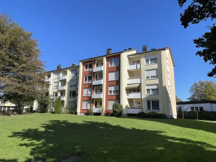 Objektansicht - Wohnung kaufen in Friedrichshafen - 4-Zimmer-Wohnung mit Balkon auf Erbbaugrundstück