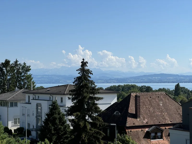 Teilsee-/Bergsicht