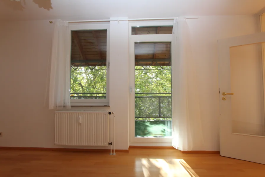 Drittes Zimmer/Arbeitszimmer mit Zugang zur Loggia