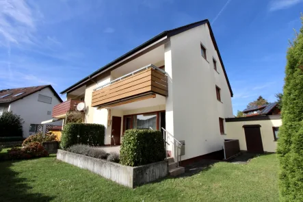 Objektansicht - Haus kaufen in Immenstaad am Bodensee - Großzügige Doppelhaushälfte mit Garage