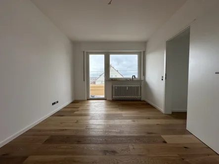 Schlaf- und Wohnzimmer - Wohnung mieten in Stuttgart - Fast Fertig! Tolle 1 Zimmer Wohnung mit Blick in die Weite + EBK + Balkon