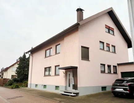 Ansicht Straßenseite - Haus kaufen in Sinzheim / Kartung - 2-3 Familienhaus in Sinzheim-Kartung