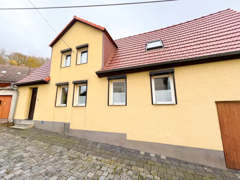 Immobilie  - Haus kaufen in Hergisdorf - CHARMANTES HÄUSCHEN IN HERIGSDORF!