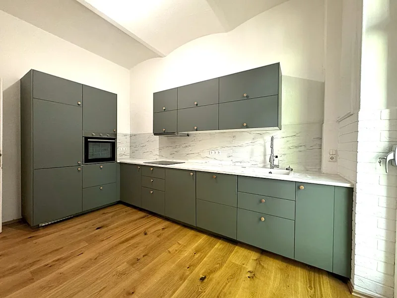 Built-in Kitchen with appliance