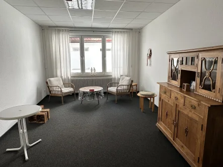 Fensterfront - Büro/Praxis mieten in Rottweil - Büroraum in 1A-Zentrumslage von Rottweil!