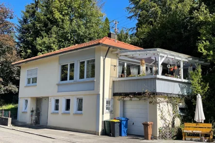 Ansicht - Haus kaufen in Oberndorf am Neckar - Klein aber mein! Freistehendes Domizil in Aistaig