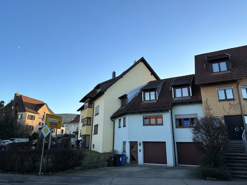 Zufahrt - Haus kaufen in Spaichingen - Ein Haus zum Preis einer Wohnung in zentraler Lage von Spaichingen