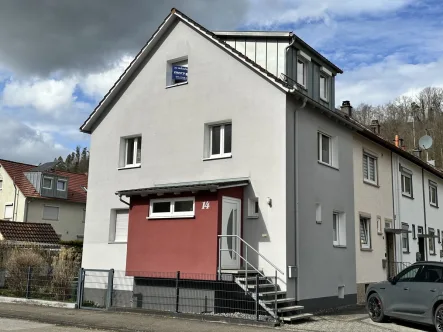 Eingang - Haus kaufen in Sulz am Neckar - Reihenendhaus mit Doppelgarage und Stellplatz