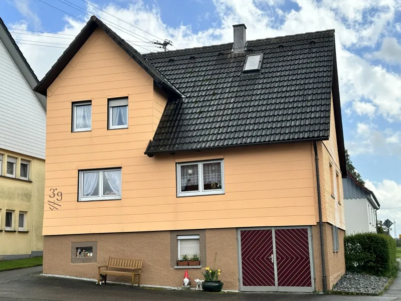 Ansicht - Haus kaufen in Dornhan / Marschalkenzimmern - Willkommen in Ihrem neuen Zuhause!