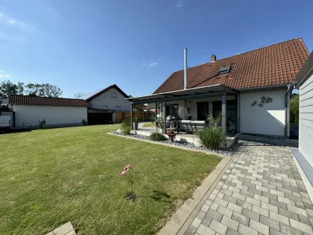 Ansicht - Haus kaufen in Rottweil - Top renoviertes Einfamilienhaus in Rottweil-Zepfenhan!