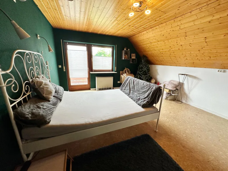 Schlafzimmer DG