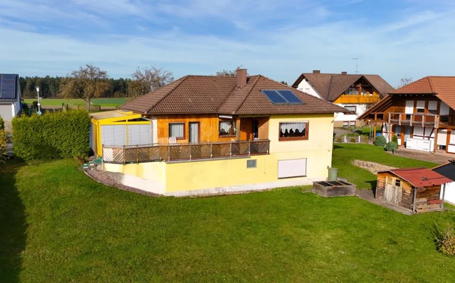 Aussenansicht - Haus kaufen in Bösingen / Herrenzimmern - Einfamilienhaus in ruhiger Lage