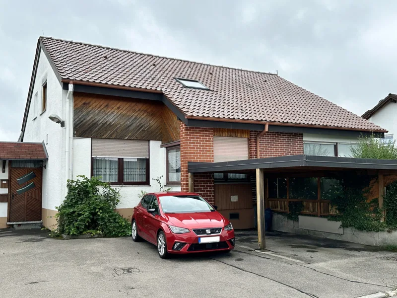 Ansicht - Haus kaufen in Schramberg / Waldmössingen - Charmantes 1-Familienhaus mit Einliegerwohnung in ruhiger Wohnlage!