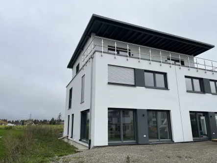 Ansicht - Haus mieten in Trossingen - ERSTBEZUG - Moderne DHH für die junge Familie