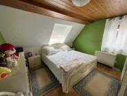 Schlafzimmer DG