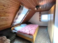 Schlafzimmer DG