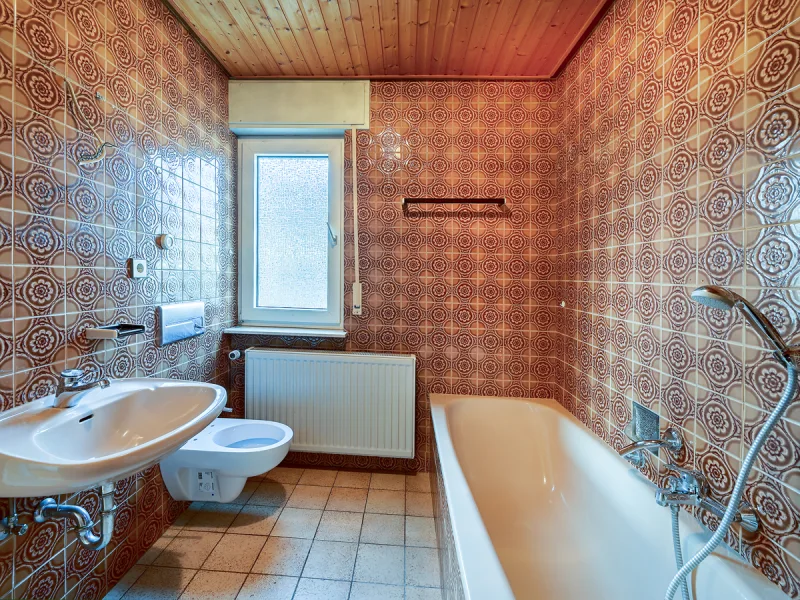 Badezimmer EG